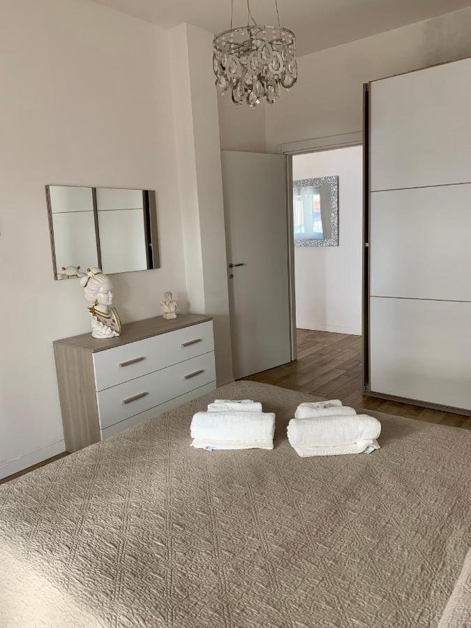 Maison Sophie Arona Bagian luar foto